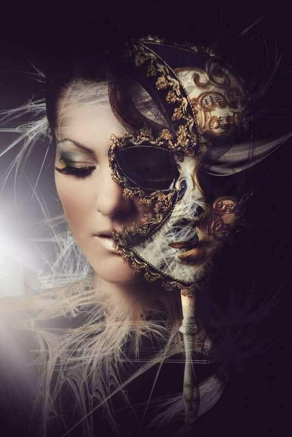 Fifty Shades Masqué